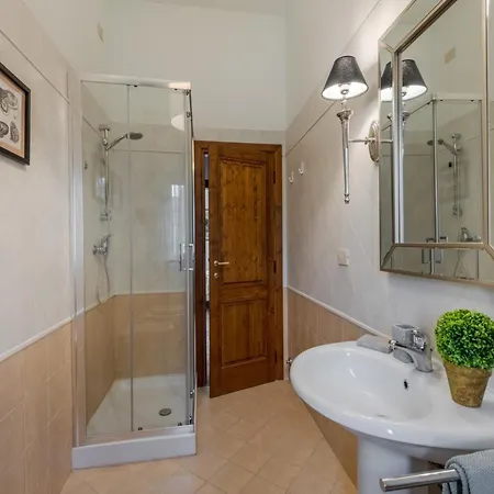 In Tuscany Near Pisa With Pool *