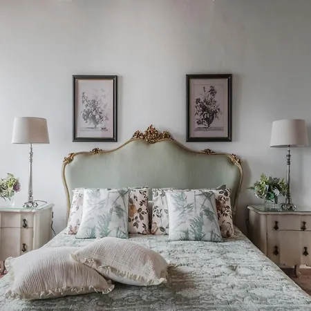 In Tuscany Near Pisa With Pool