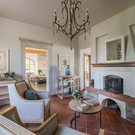 Elegant In Villa
