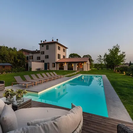 In Tuscany Near Pisa With Pool Orentano