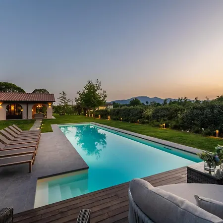 Villa In Tuscany Near Pisa With Pool