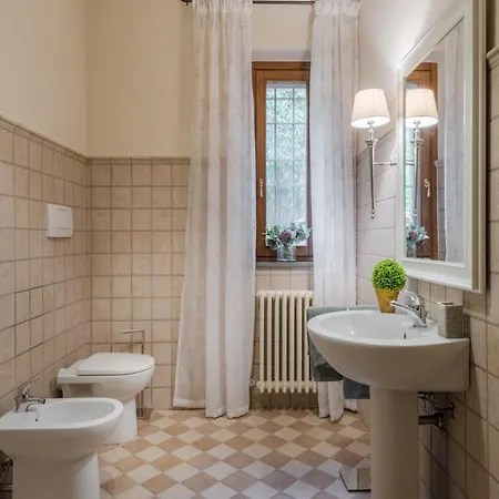 In Tuscany Near Pisa With Pool Orentano