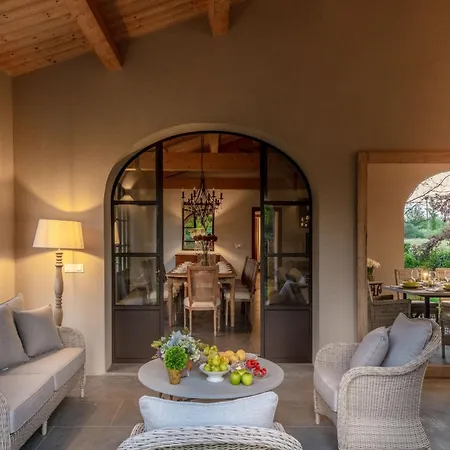 In Tuscany Near Pisa With Pool * Orentano