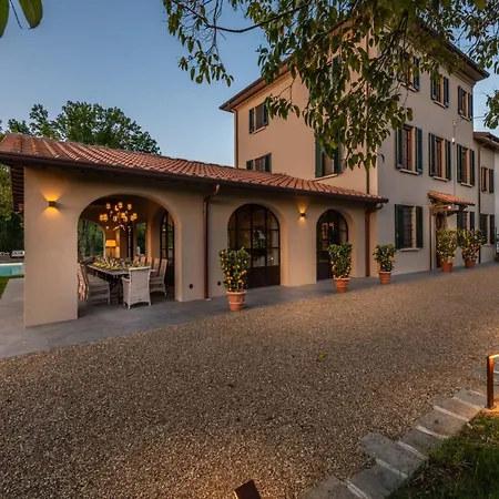 In Tuscany Near Pisa With Pool Villa